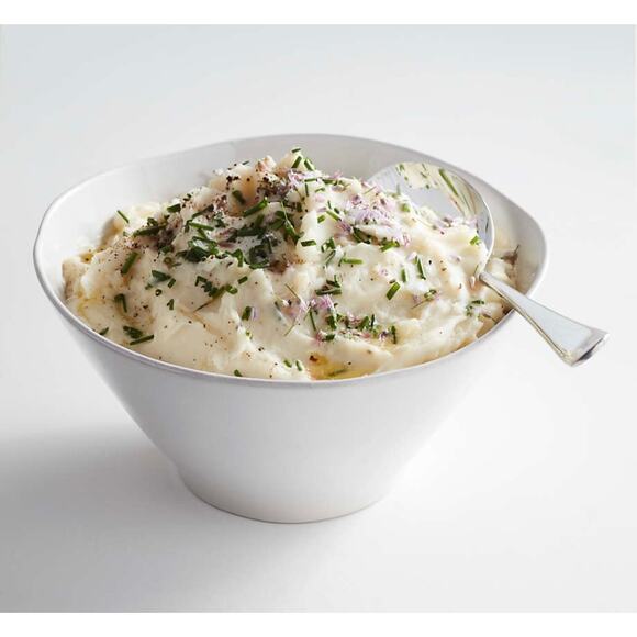 Crate & Barrel white bowls set of two 6-1/4” - Picture 10 of 12